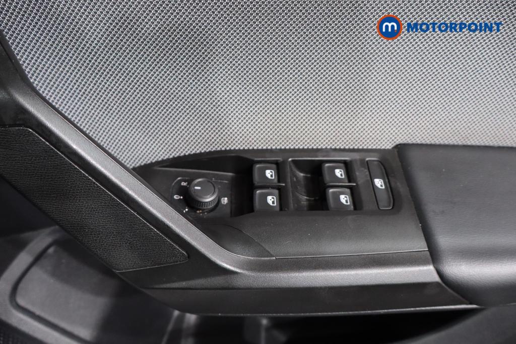 Seat Leon Se Dynamic Manual Petrol Hatchback - Stock Number (1577282) - 9th supplementary image