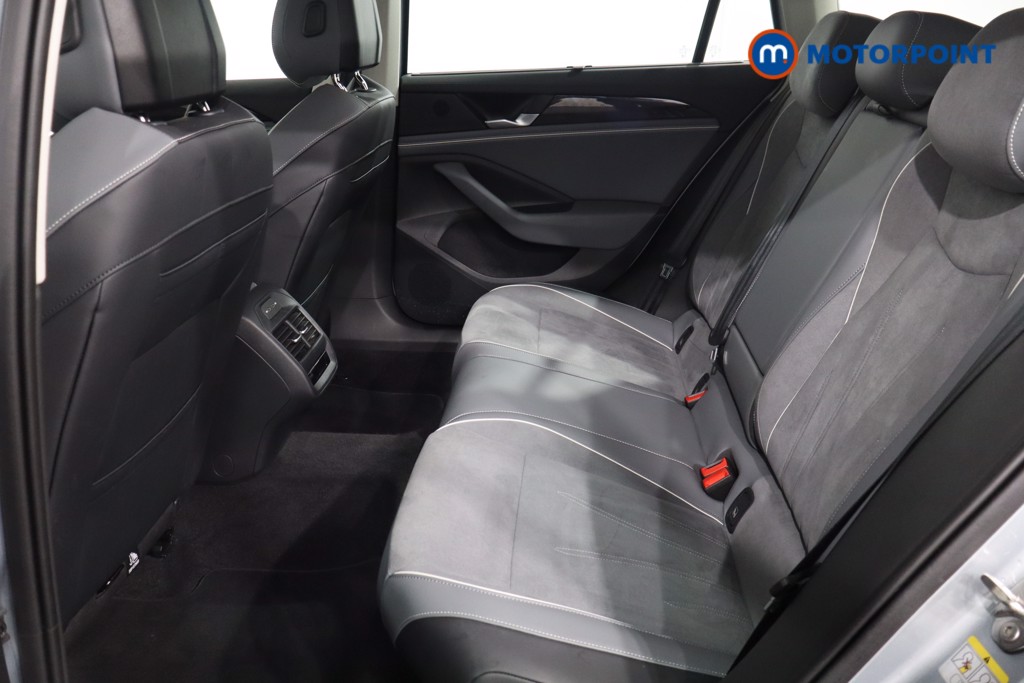 Volkswagen Passat Life Automatic Petrol Plug-In Hybrid Estate - Stock Number (1578114) - 5th supplementary image