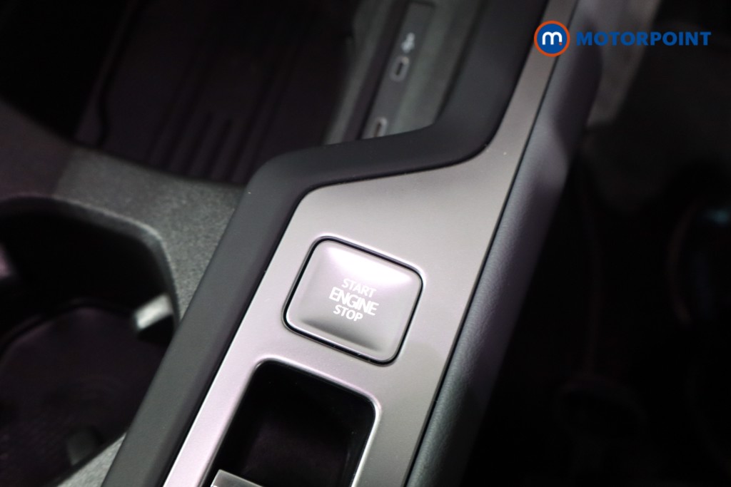 Volkswagen Passat Life Automatic Petrol Plug-In Hybrid Estate - Stock Number (1578114) - 13th supplementary image