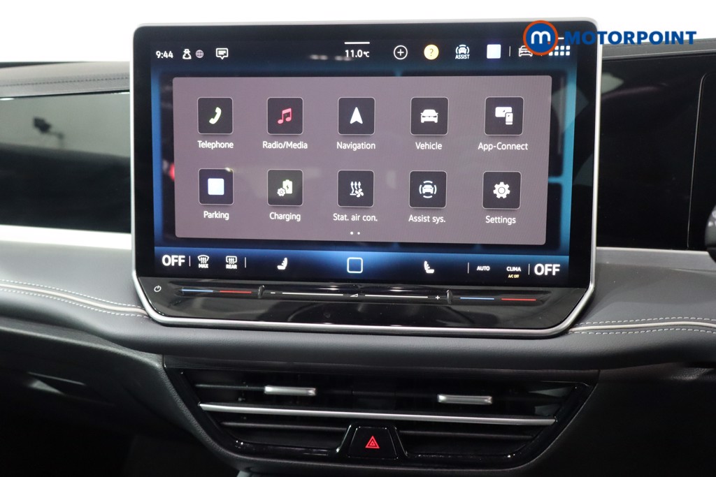 Volkswagen Passat Life Automatic Petrol Plug-In Hybrid Estate - Stock Number (1578114) - 18th supplementary image