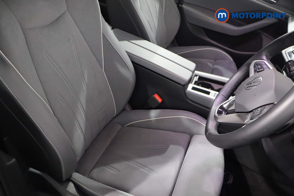 Volkswagen Passat Life Automatic Petrol Plug-In Hybrid Estate - Stock Number (1578114) - 24th supplementary image