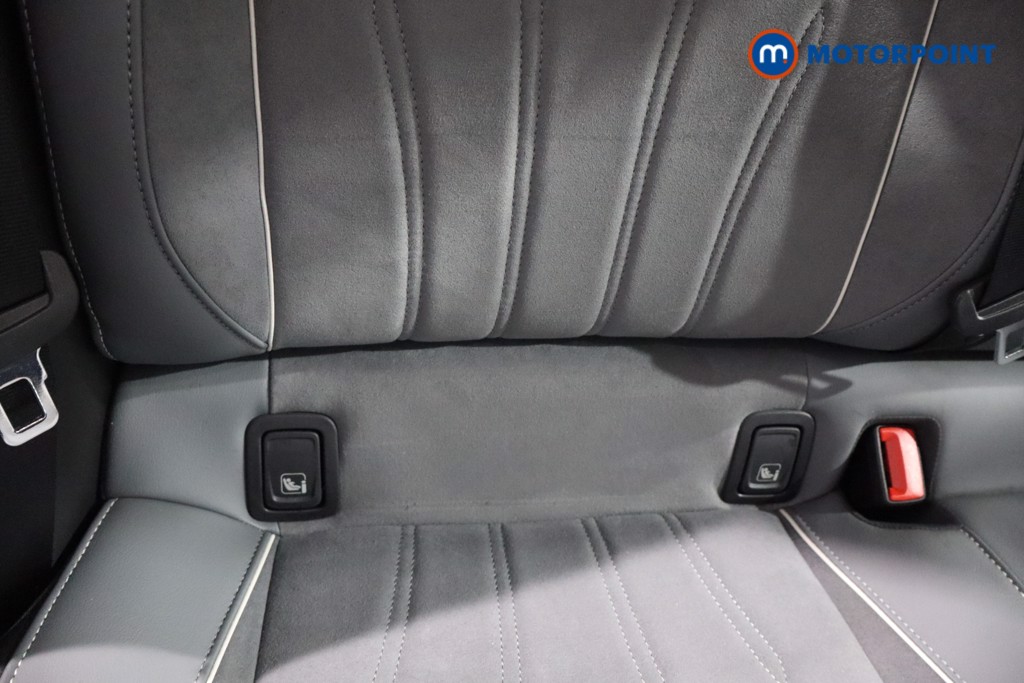 Volkswagen Passat Life Automatic Petrol Plug-In Hybrid Estate - Stock Number (1578114) - 26th supplementary image