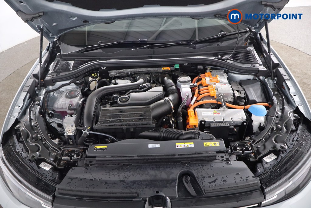 Volkswagen Passat Life Automatic Petrol Plug-In Hybrid Estate - Stock Number (1578114) - 32nd supplementary image