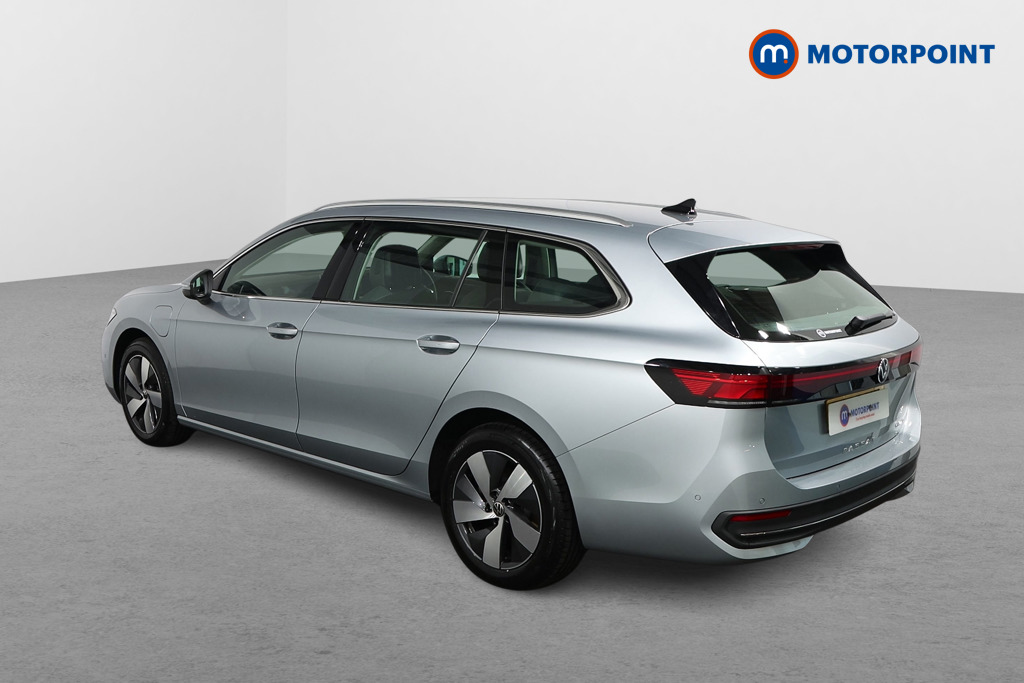 Volkswagen Passat Life Automatic Petrol Plug-In Hybrid Estate - Stock Number (1578114) - Passenger side rear corner