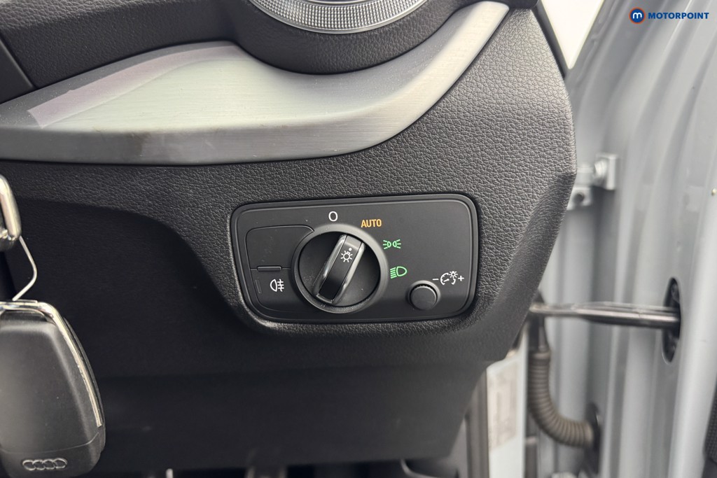 Audi Q2 S Line Manual Petrol SUV - Stock Number (1578449) - 15th supplementary image
