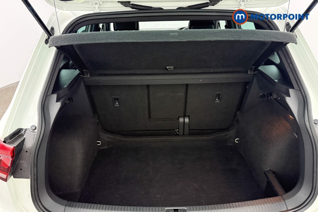Volkswagen Tiguan R-Line Automatic Diesel SUV - Stock Number (1578770) - 6th supplementary image
