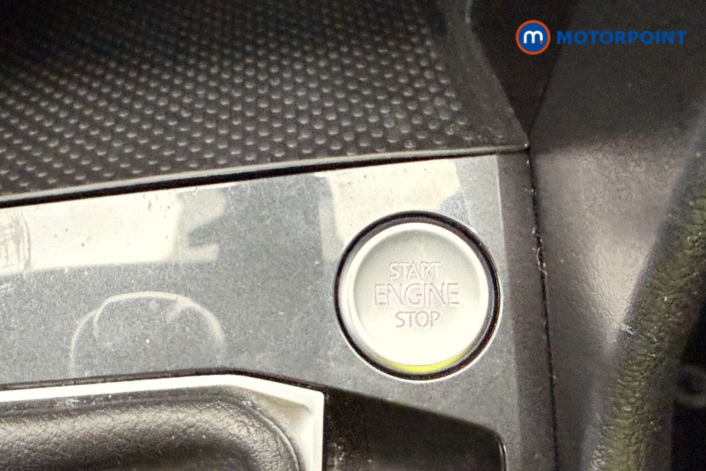 Volkswagen Tiguan R-Line Automatic Diesel SUV - Stock Number (1578770) - 20th supplementary image