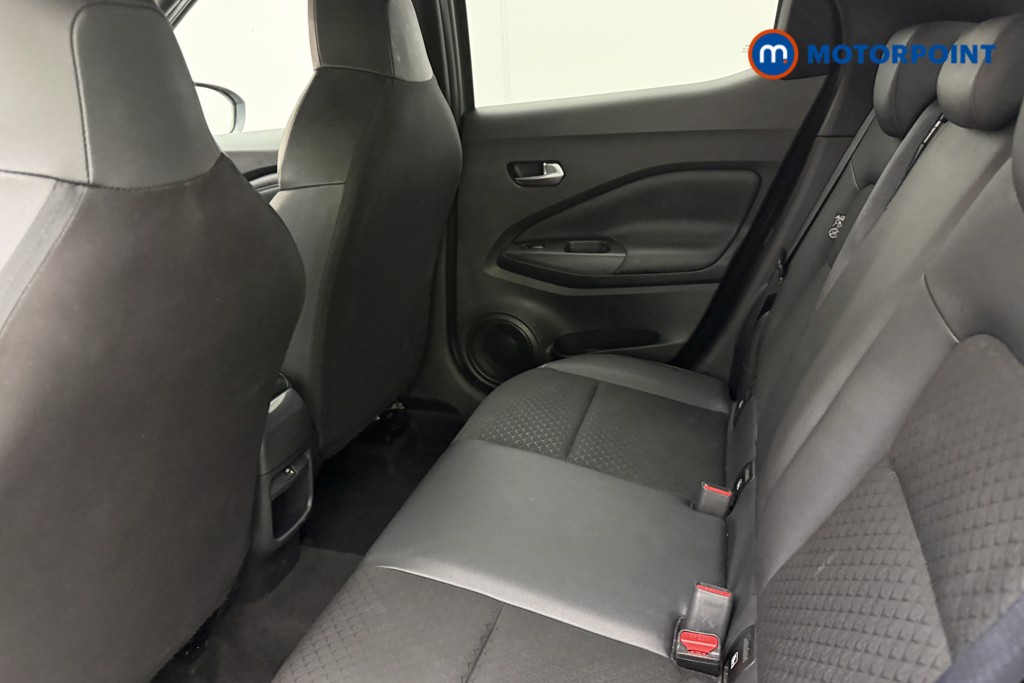 Nissan Juke N-Connecta Automatic Petrol SUV - Stock Number (1579050) - 5th supplementary image