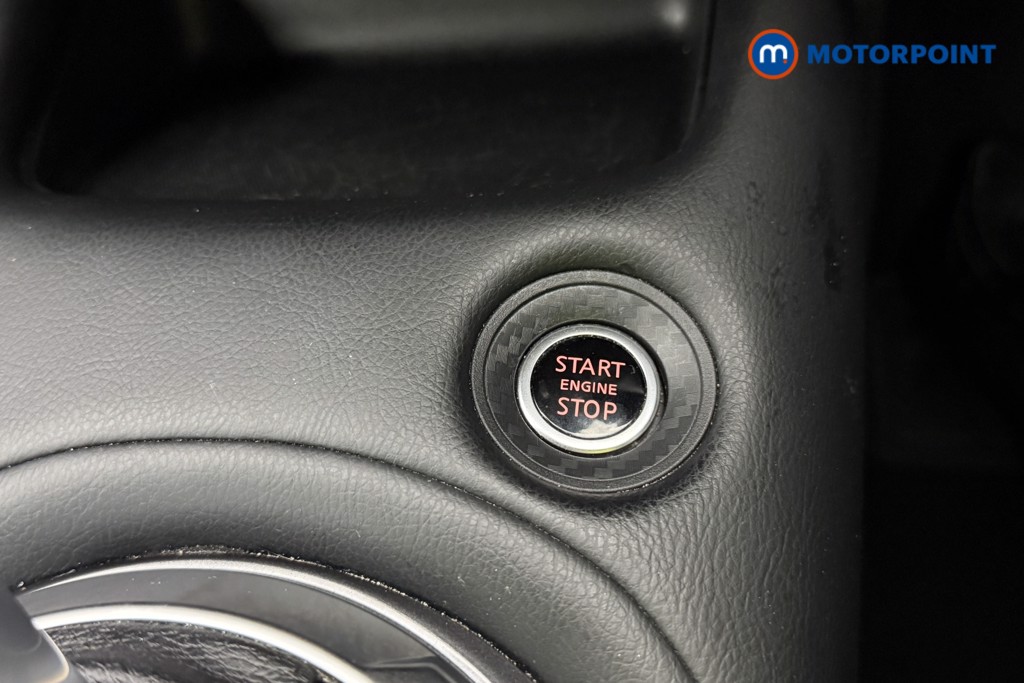 Nissan Juke N-Connecta Automatic Petrol SUV - Stock Number (1579050) - 20th supplementary image