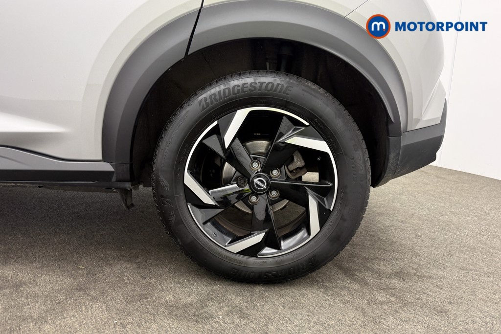Nissan Juke N-Connecta Automatic Petrol SUV - Stock Number (1579050) - 25th supplementary image
