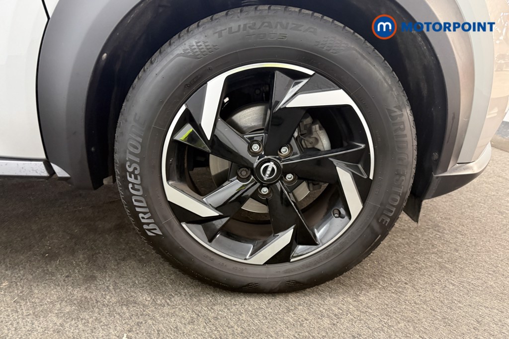 Nissan Juke N-Connecta Automatic Petrol SUV - Stock Number (1579050) - 27th supplementary image