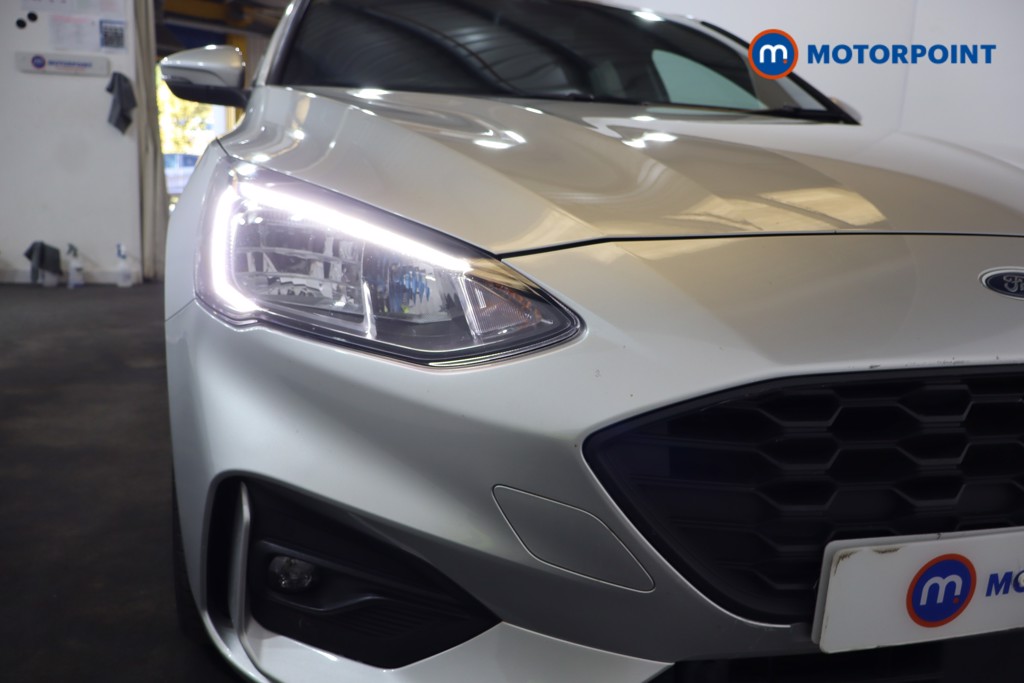 Ford Focus St-Line X Manual Petrol Hatchback - Stock Number (1580624) - 28th supplementary image