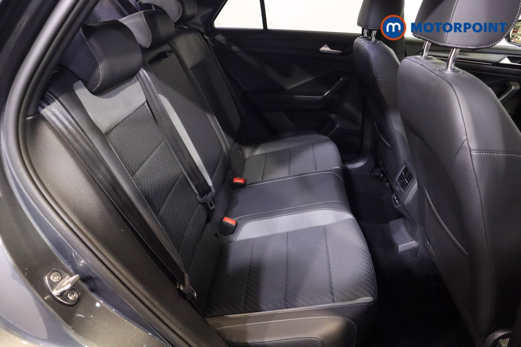 Volkswagen T-Roc R-Line Automatic Petrol SUV - Stock Number (1580966) - 7th supplementary image