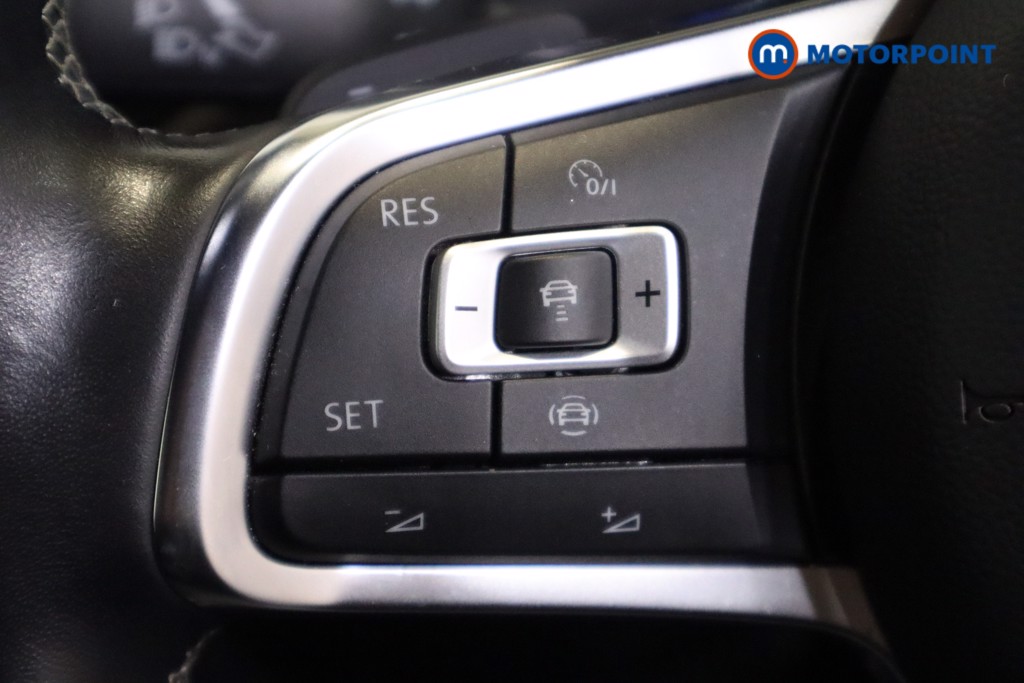 Volkswagen T-Roc R-Line Automatic Petrol SUV - Stock Number (1580966) - 17th supplementary image