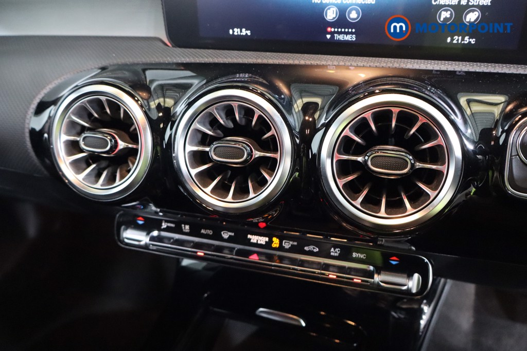 Mercedes-Benz A Class Amg Line Executive Edition Automatic Diesel Hatchback - Stock Number (1581012) - 11th supplementary image