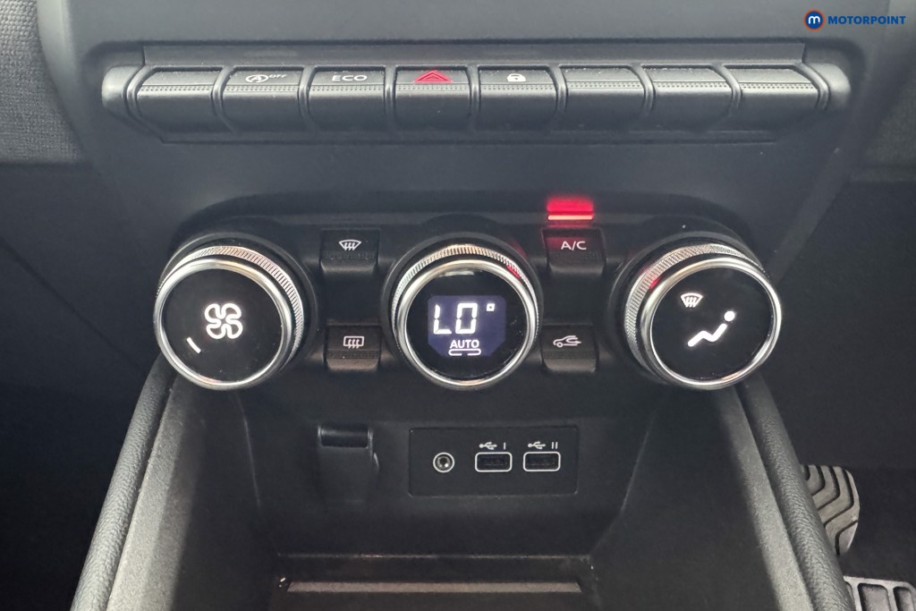 Renault Clio Evolution Manual Petrol Hatchback - Stock Number (1581305) - 14th supplementary image