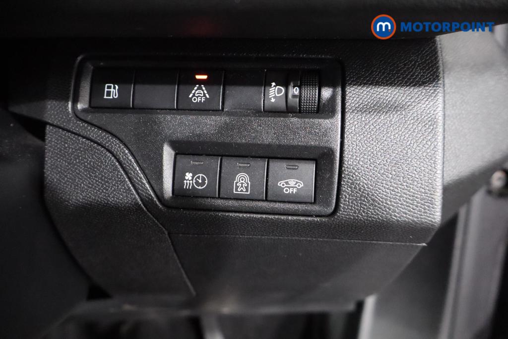 Peugeot 3008 Active Automatic Petrol Plug-In Hybrid SUV - Stock Number (1581353) - 10th supplementary image