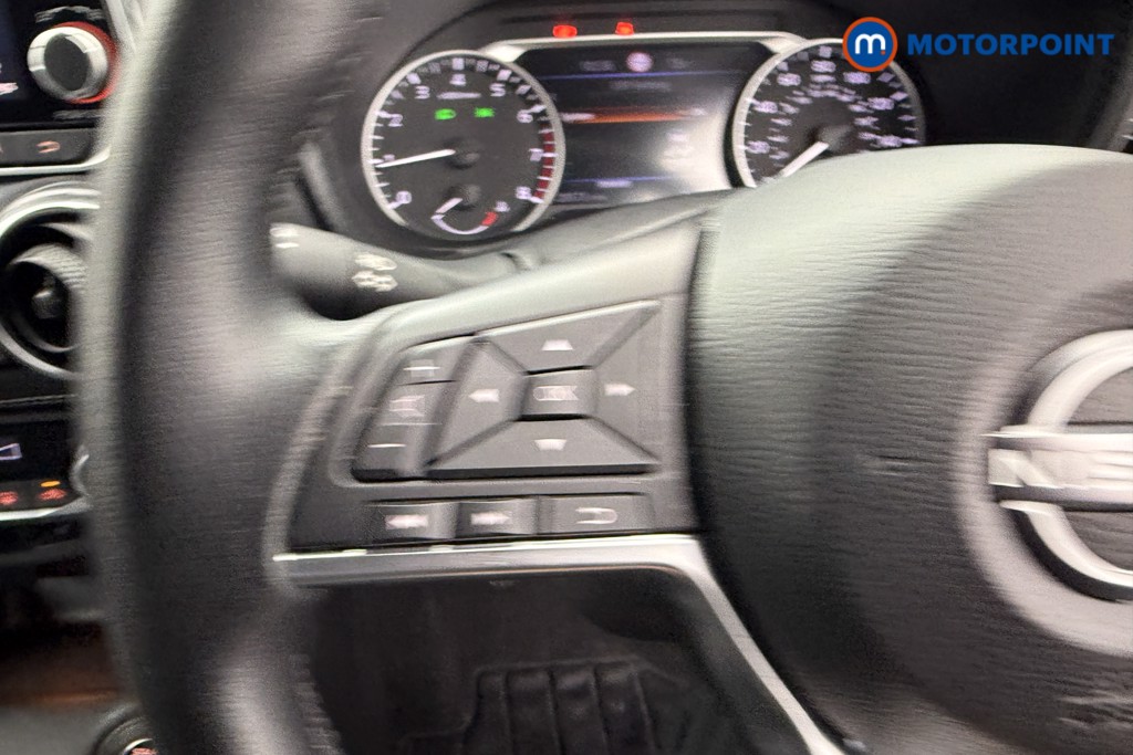 Nissan Juke N-Connecta Manual Petrol SUV - Stock Number (1581374) - 13th supplementary image