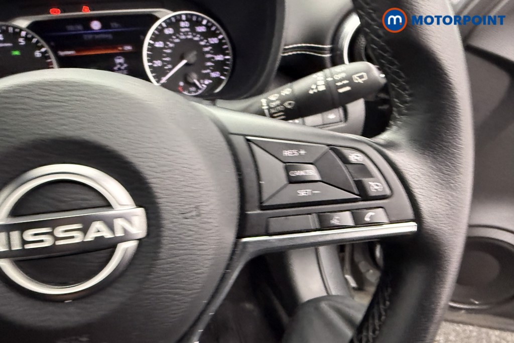 Nissan Juke N-Connecta Manual Petrol SUV - Stock Number (1581374) - 14th supplementary image