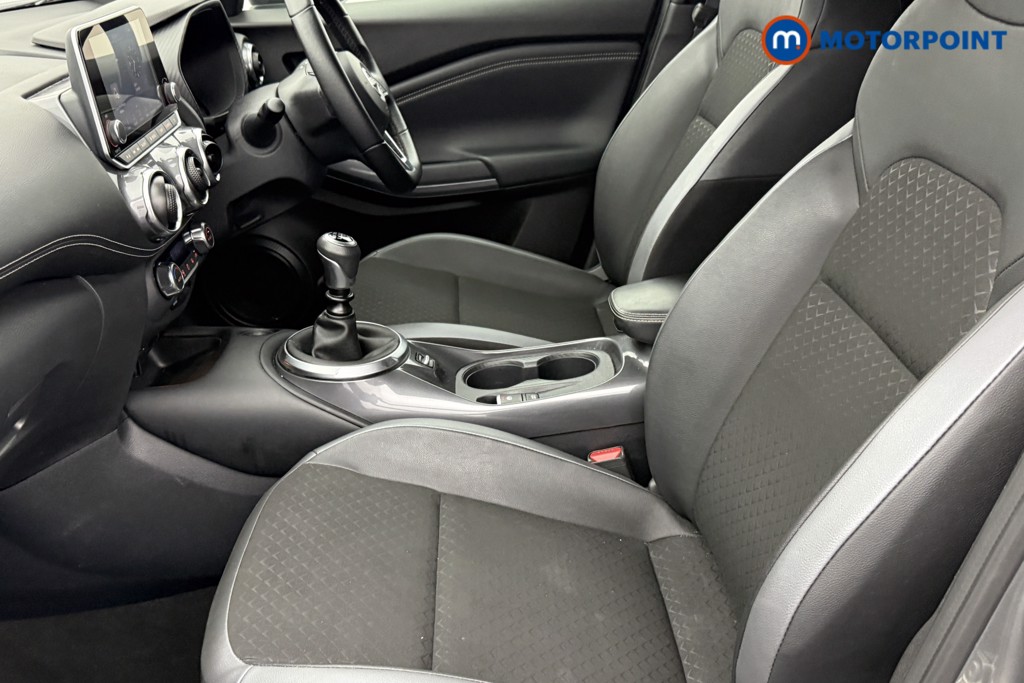 Nissan Juke N-Connecta Manual Petrol SUV - Stock Number (1581374) - 22nd supplementary image