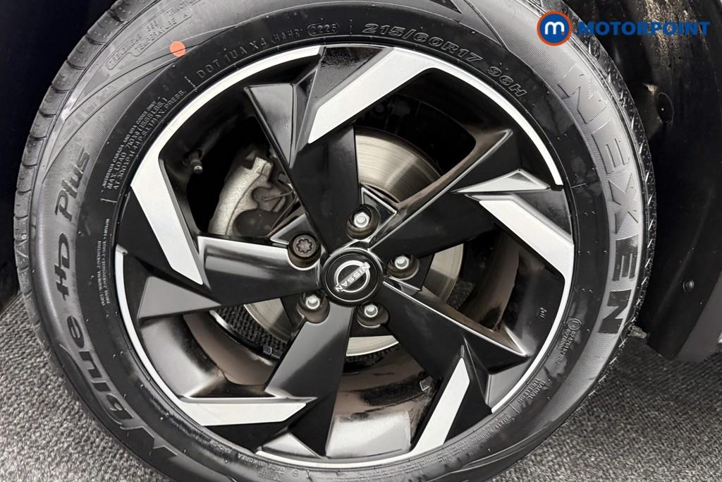 Nissan Juke N-Connecta Manual Petrol SUV - Stock Number (1581374) - 28th supplementary image