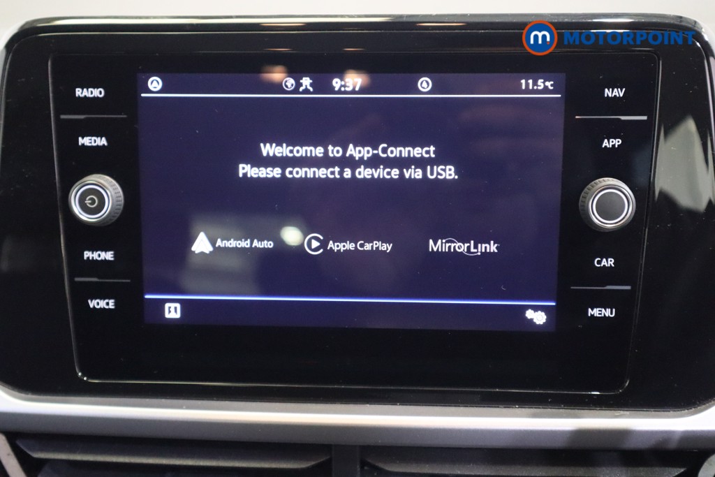 Volkswagen T-Roc Life Automatic Petrol SUV - Stock Number (1581547) - 2nd supplementary image