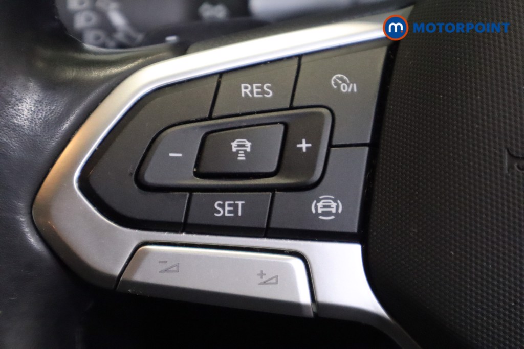 Volkswagen T-Roc Life Automatic Petrol SUV - Stock Number (1581547) - 17th supplementary image