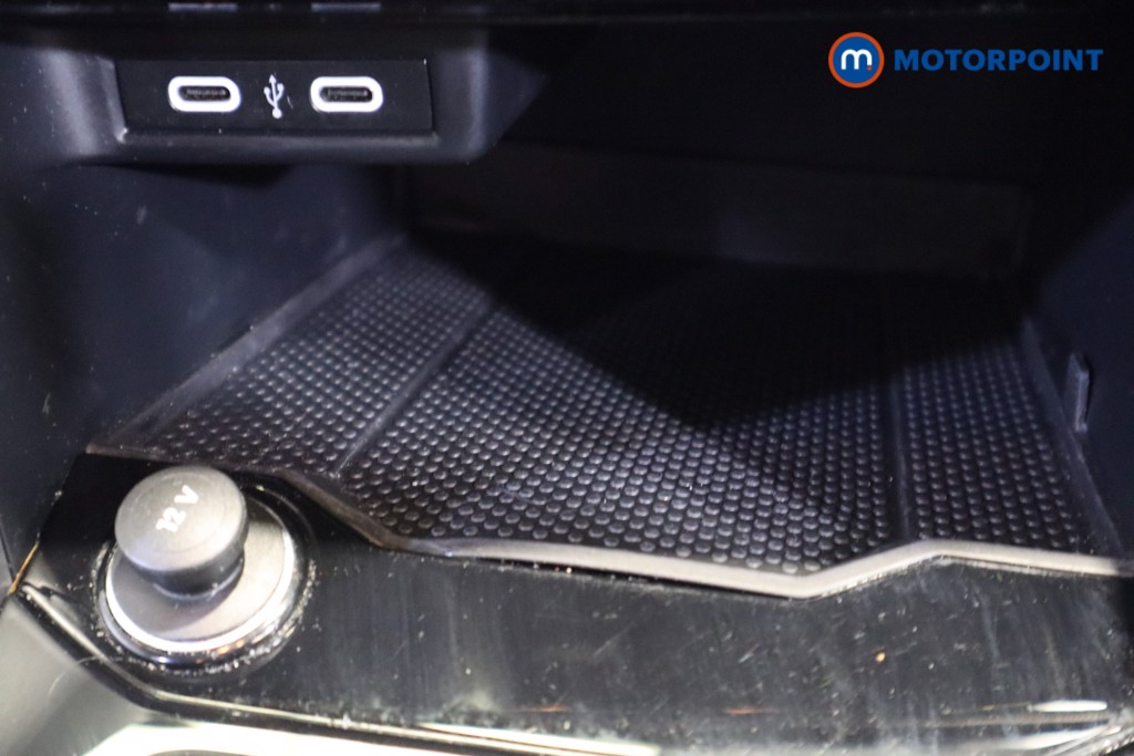 Volkswagen T-Roc Life Automatic Petrol SUV - Stock Number (1581547) - 21st supplementary image