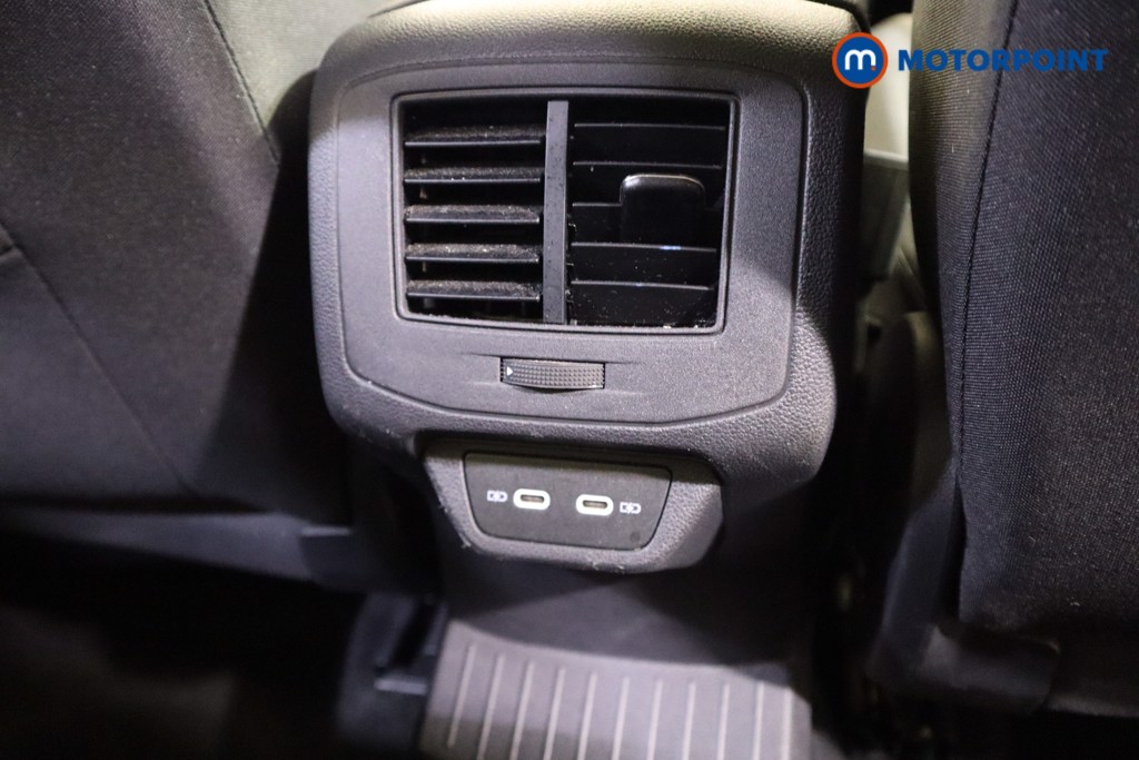 Volkswagen T-Roc Life Automatic Petrol SUV - Stock Number (1581547) - 28th supplementary image