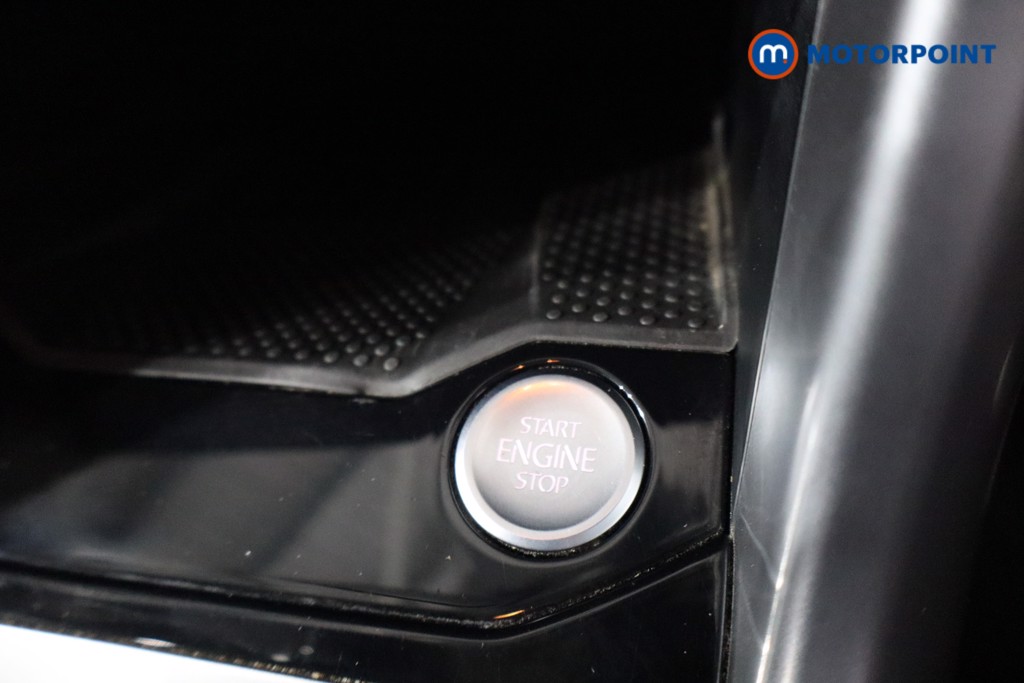 Volkswagen T-Roc Match Automatic Petrol SUV - Stock Number (1581577) - 13th supplementary image