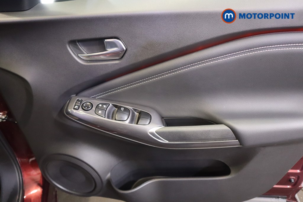 Nissan Juke Tekna Automatic Petrol SUV - Stock Number (1581820) - 8th supplementary image