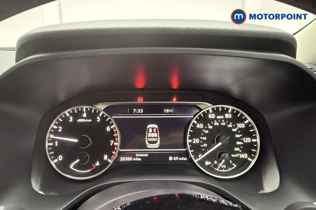 Nissan Qashqai Acenta Premium Manual Petrol SUV - Stock Number (1581913) - 9th supplementary image