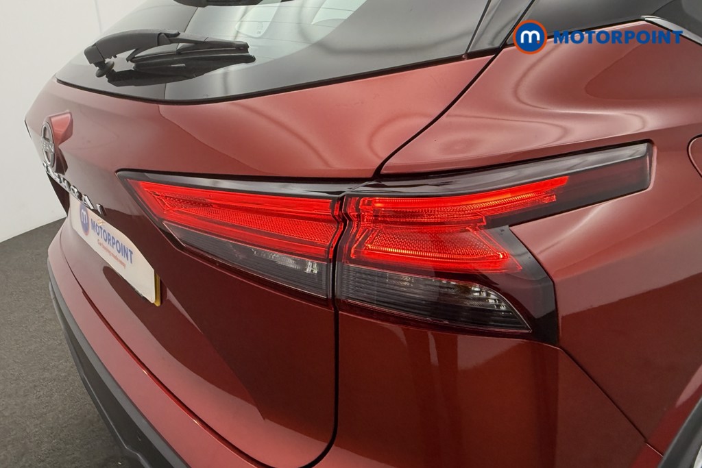 Nissan Qashqai Acenta Premium Manual Petrol SUV - Stock Number (1581913) - 16th supplementary image