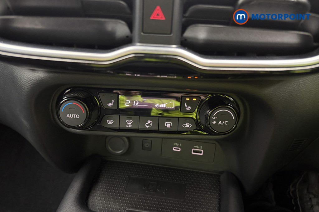 Nissan Juke Tekna Manual Petrol SUV - Stock Number (1581971) - 21st supplementary image