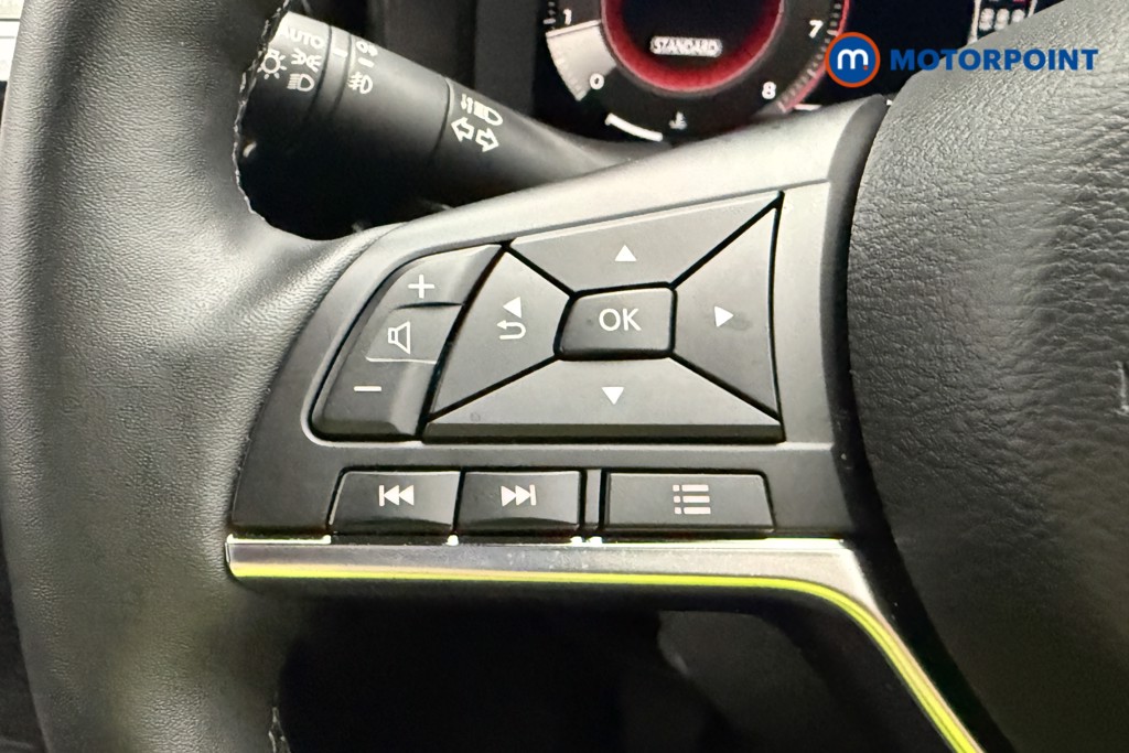 Nissan Juke Tekna Manual Petrol SUV - Stock Number (1581971) - 24th supplementary image