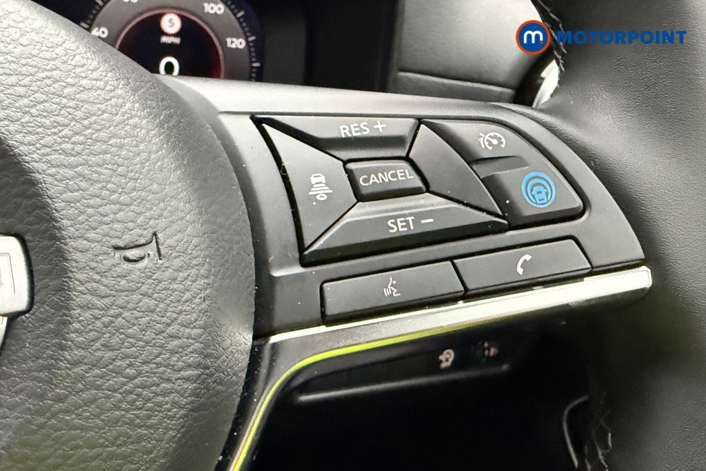Nissan Juke Tekna Manual Petrol SUV - Stock Number (1581971) - 25th supplementary image