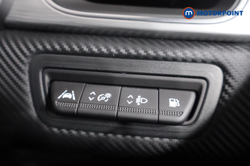 Renault Captur R.S. Line Automatic Petrol Plug-In Hybrid SUV - Stock Number (1582086) - 13th supplementary image