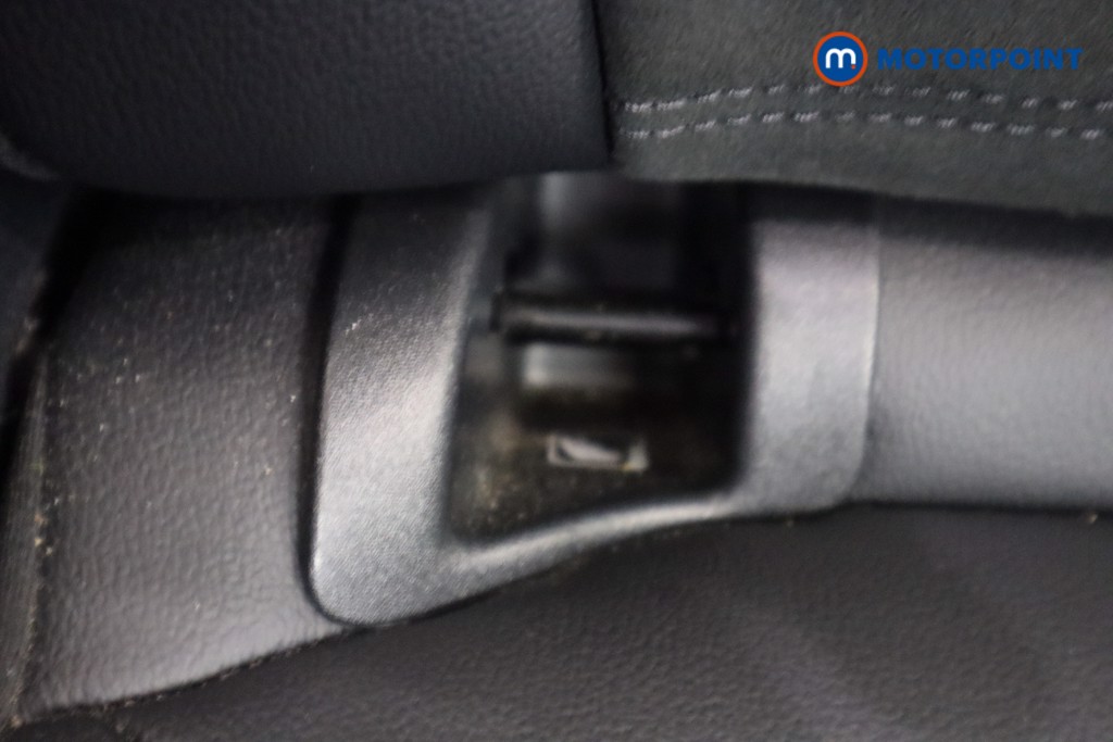 Ford Kuga St-Line Edition Manual Diesel SUV - Stock Number (1582562) - 30th supplementary image