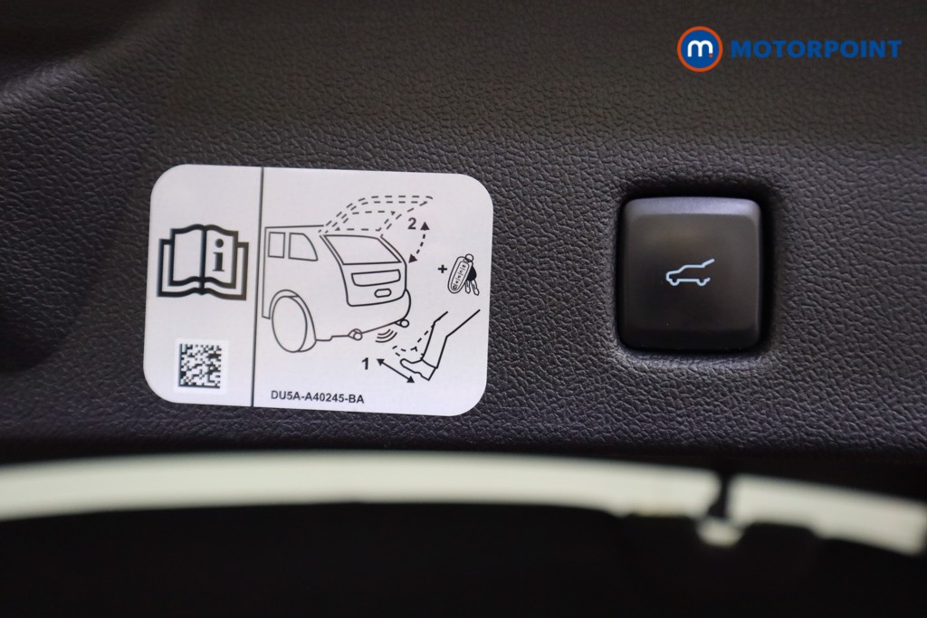 Ford Kuga St-Line Edition Manual Diesel SUV - Stock Number (1582562) - 34th supplementary image