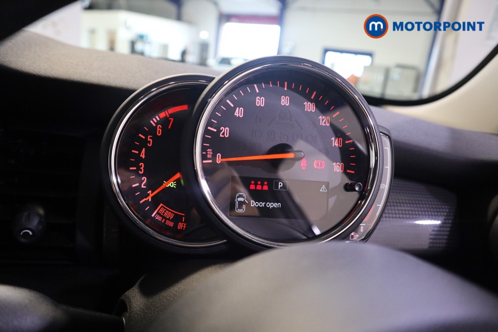 Mini Hatchback Cooper Classic Automatic Petrol Hatchback - Stock Number (1582621) - 4th supplementary image