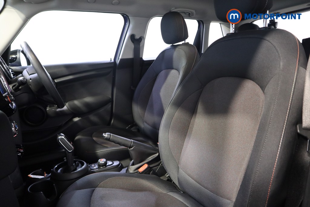 Mini Hatchback Cooper Classic Automatic Petrol Hatchback - Stock Number (1582621) - 9th supplementary image