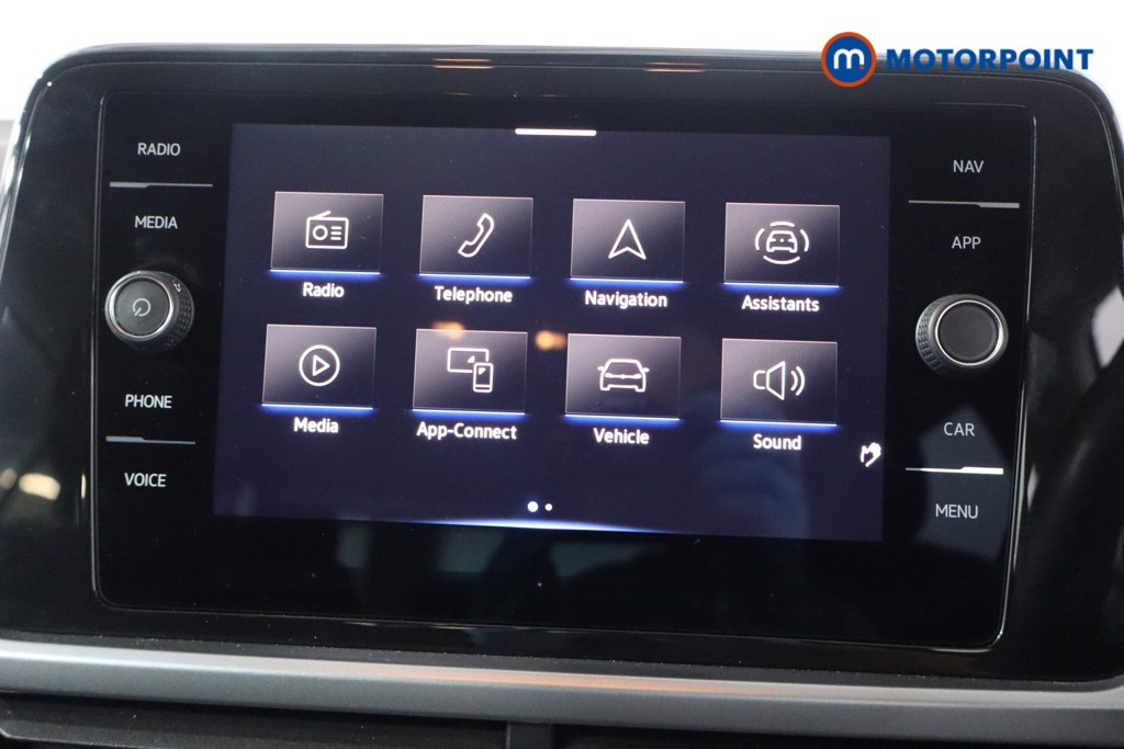 Volkswagen T-Roc Life Automatic Petrol SUV - Stock Number (1582661) - 2nd supplementary image