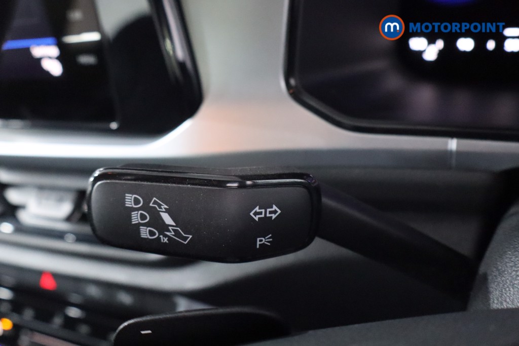 Volkswagen T-Roc Life Automatic Petrol SUV - Stock Number (1582661) - 19th supplementary image