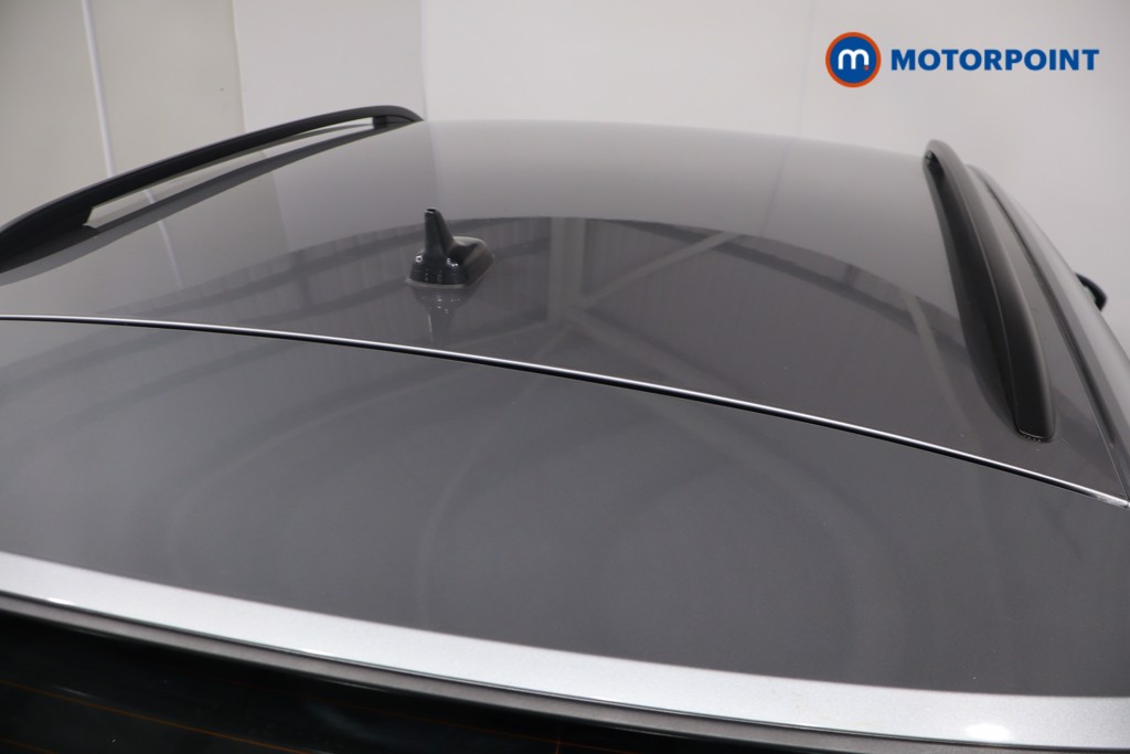 Volkswagen T-Roc Life Automatic Petrol SUV - Stock Number (1582661) - 32nd supplementary image