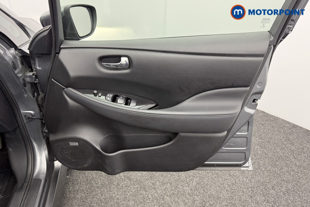 Nissan Leaf Tekna Automatic Electric Hatchback - Stock Number (1582679) - 24th supplementary image
