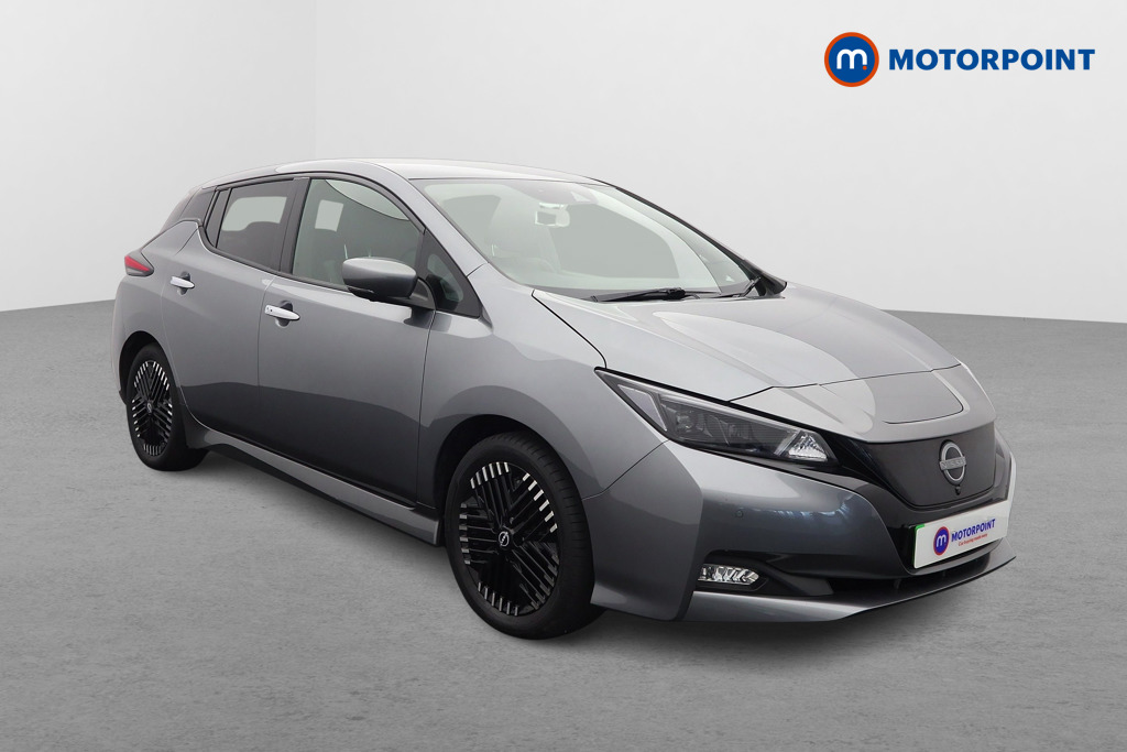 Nissan Leaf Tekna Automatic Electric Hatchback - Stock Number (1582679) - Drivers side front corner