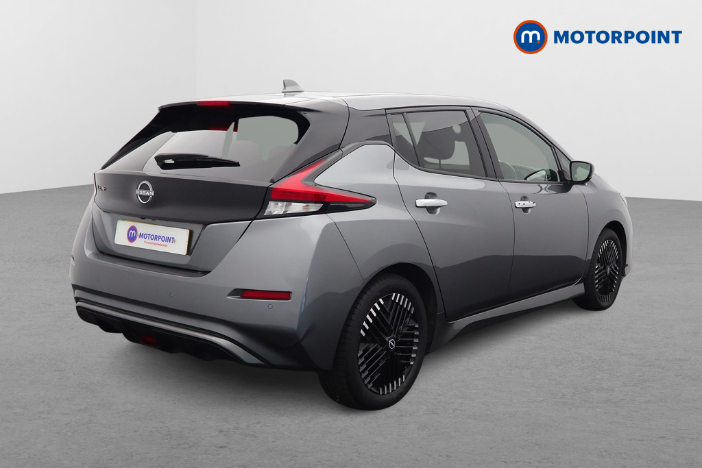 Nissan Leaf Tekna Automatic Electric Hatchback - Stock Number (1582679) - Drivers side rear corner