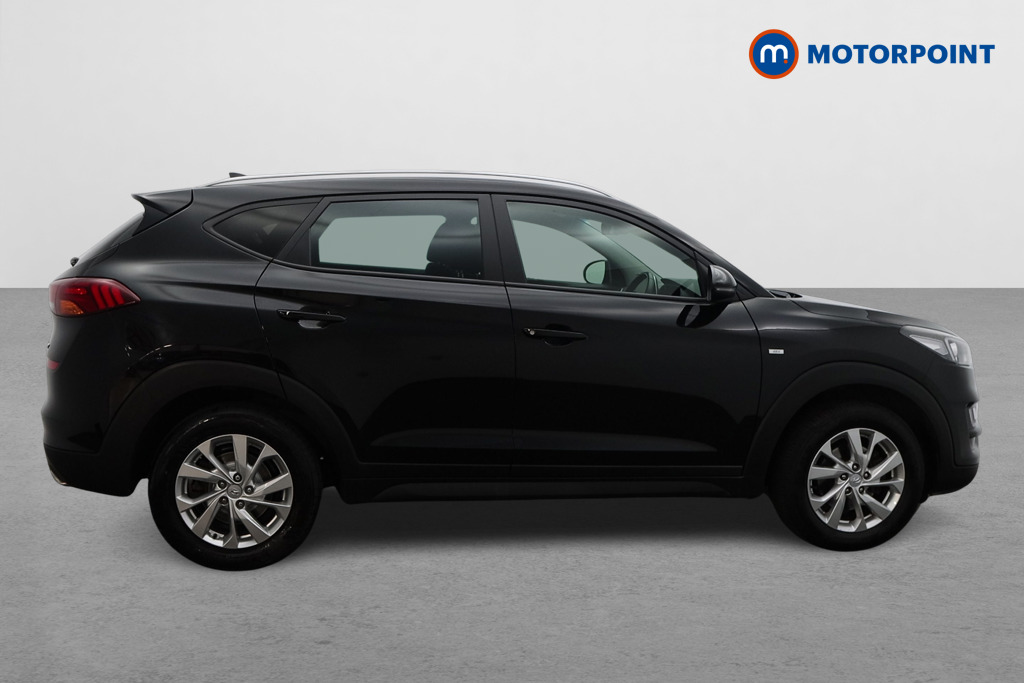 Hyundai Tucson Se Nav Manual Diesel SUV - Stock Number (1583214) - Drivers side