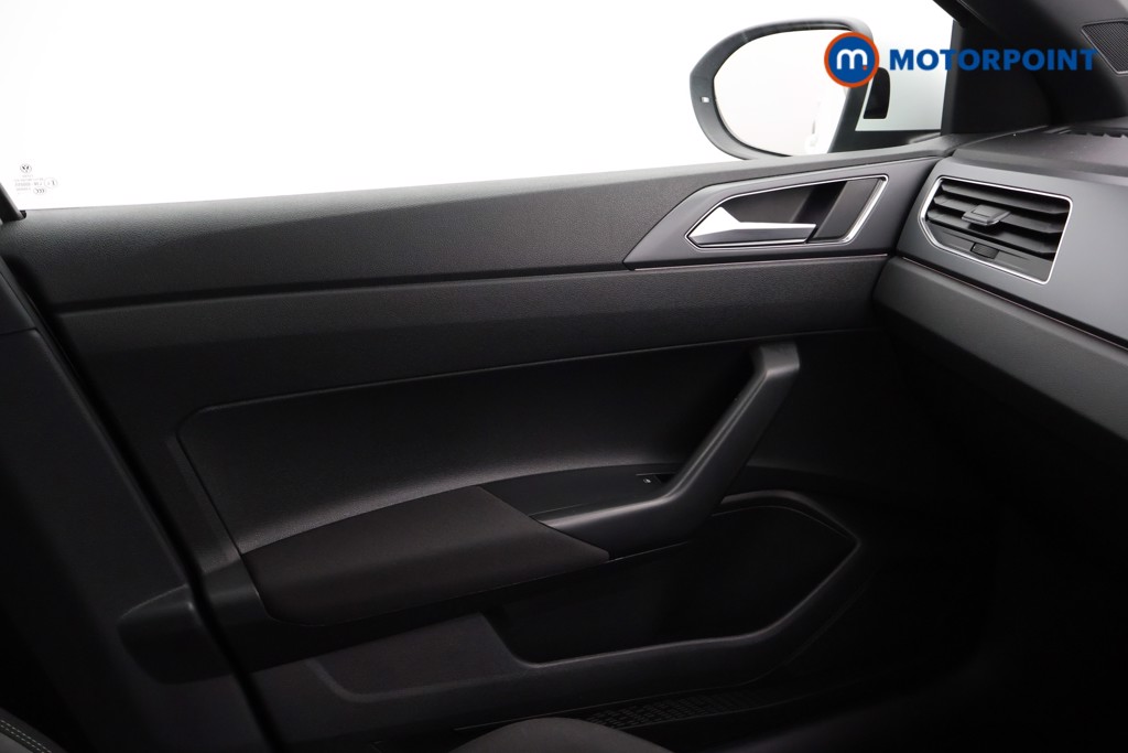 Volkswagen Taigo R-Line Automatic Petrol SUV - Stock Number (1583559) - 8th supplementary image