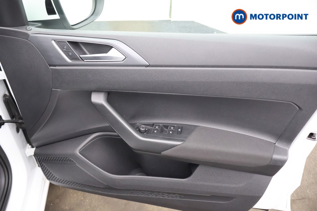 Volkswagen Taigo R-Line Automatic Petrol SUV - Stock Number (1583559) - 9th supplementary image